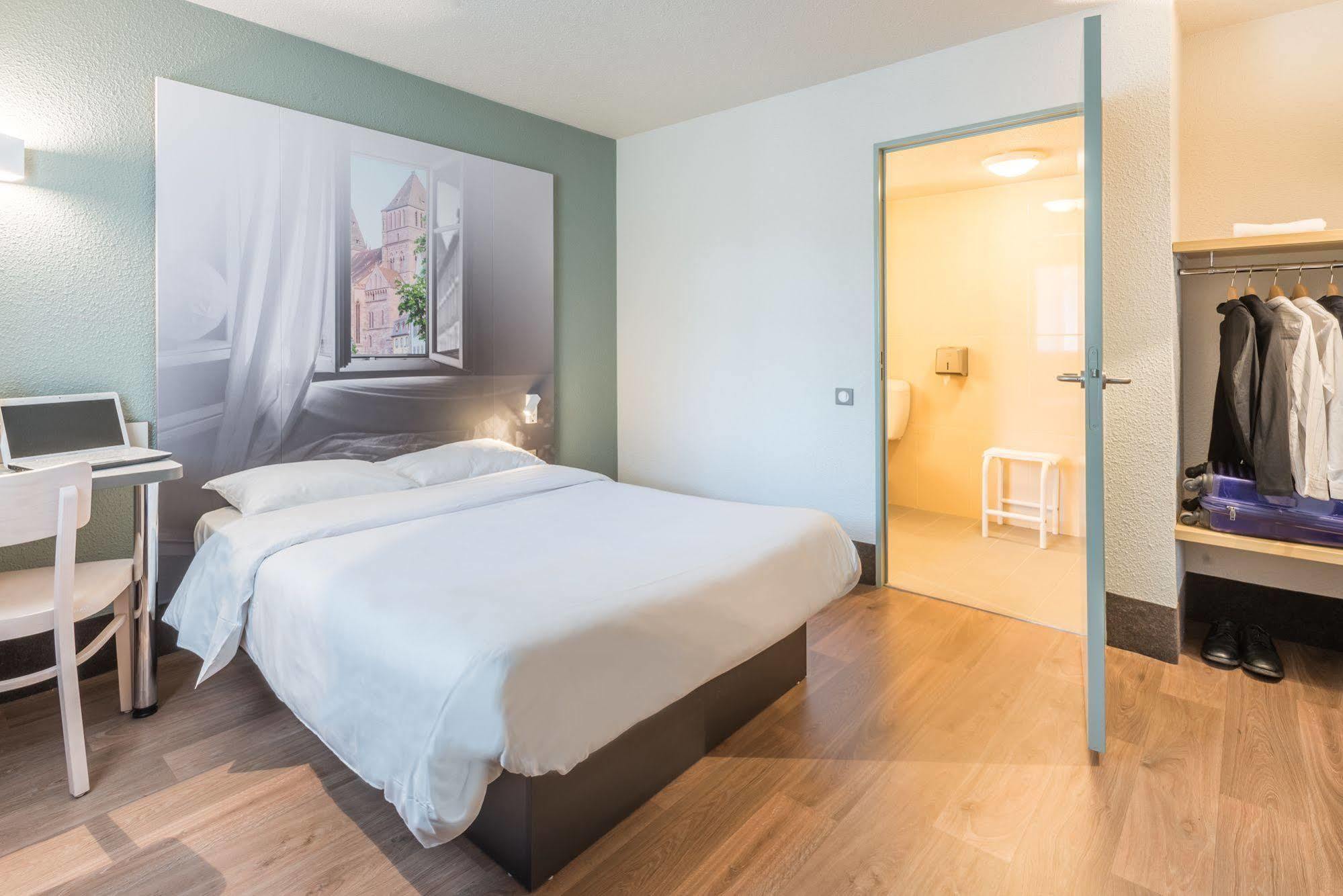 B&B Hotel Grenoble Universite 1 Gières Buitenkant foto