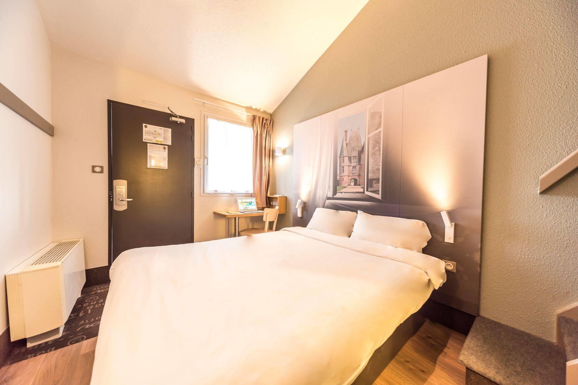 B&B Hotel Grenoble Universite 1 Gières Buitenkant foto