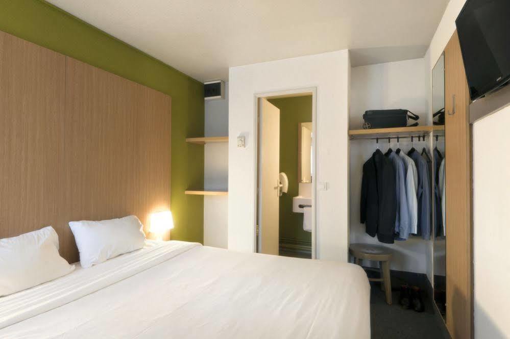 B&B Hotel Grenoble Universite 1 Gières Buitenkant foto